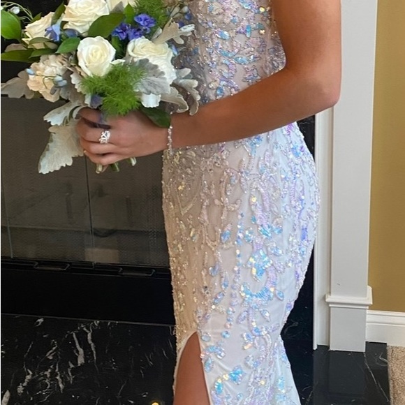 Prom Dress - Picture 4 of 7